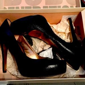 BCBGeneration black sexy heels